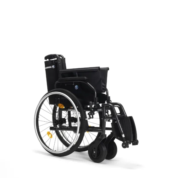 D200 - B03 - AP6 - C86 - Folded view Wózek inwalidzki aluminiowy D200