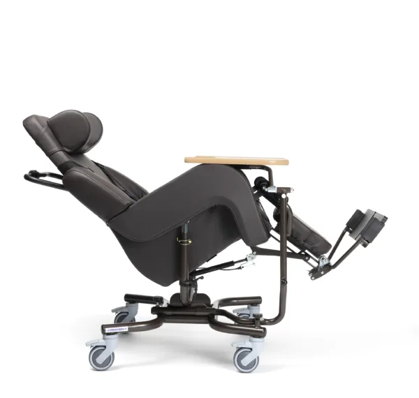 Altitude brown - side view tilted - table - B06 Wózek specjalny pielęgnacyjny ALTITUDE