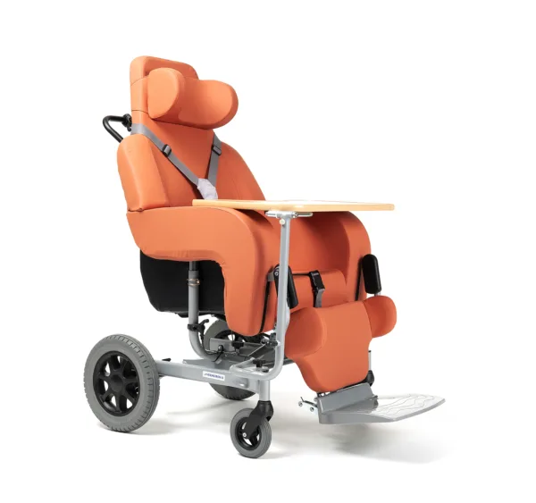 Coraille - 3Q view - orange Wózek specjalny pielęgnacyjny CORILLE
